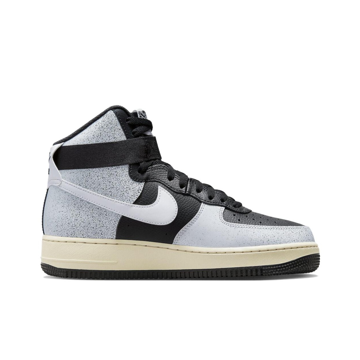 حذاء نايك إير فورس 1 'كلاسيكس' - مراجعة Nike Shoes Air Force 1 وسعره